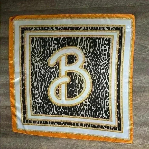 🆕Luxury Satin Print  Scarf 90cmx90xm - Picture 2 of 14